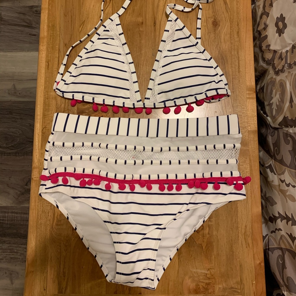 High wasted bikini!!